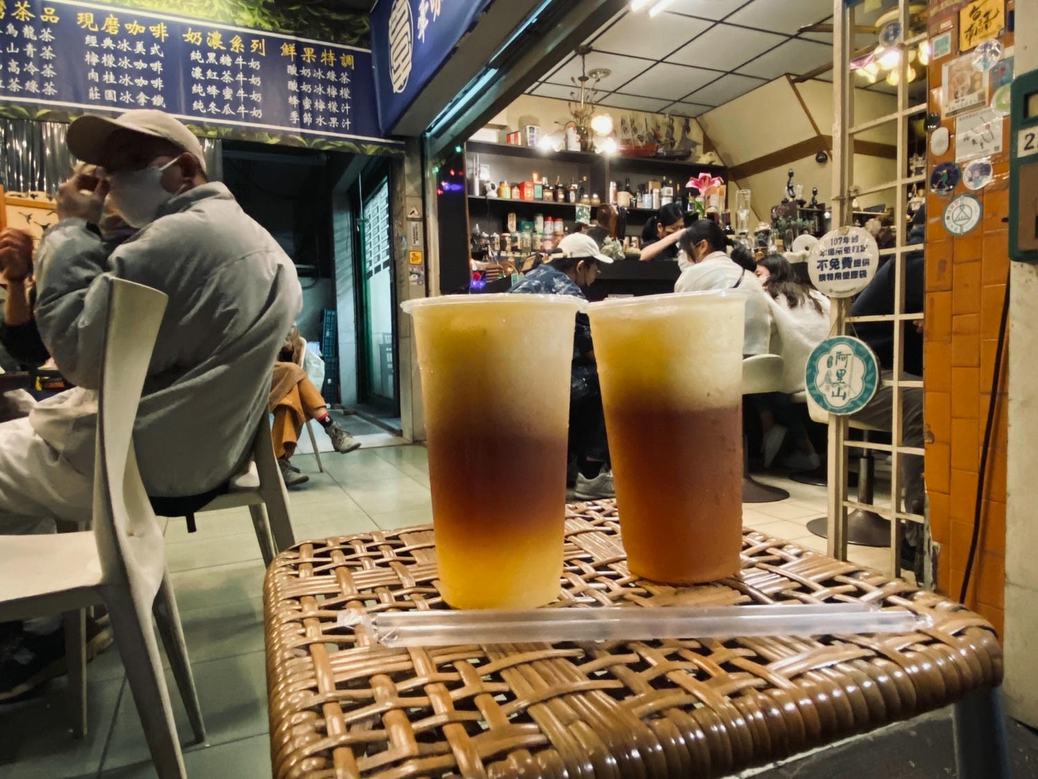 【台南中西區美食】牽咖啡 Chen Coffee｜探索台南深夜迷人的香氣——牽咖啡帶你品味獨特的深夜飲料暨咖啡店